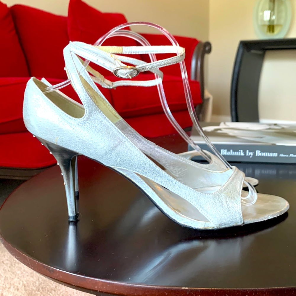 Super Sexy Silver Heels!